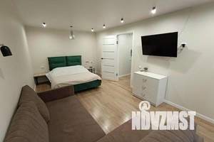 1-к квартира, посуточно, 33м2, 1/9 этаж