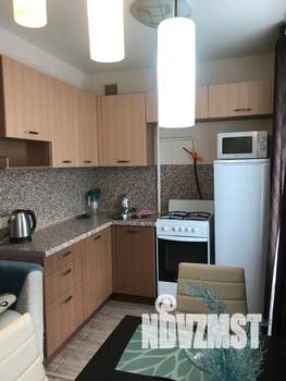 Студия квартира, посуточно, 34м2, 3/5 этаж