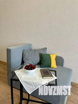 Студия квартира, посуточно, 30м2, 13/16 этаж