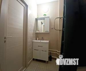 1-к квартира, посуточно, 35м2, 2/25 этаж