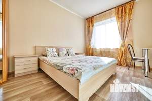 1-к квартира, посуточно, 47м2, 1/1 этаж