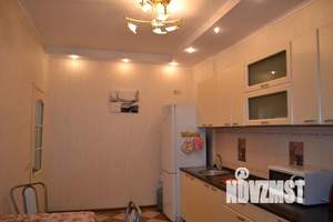 1-к квартира, посуточно, 42м2, 4/25 этаж