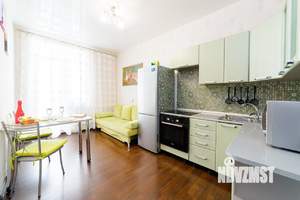 1-к квартира, посуточно, 46м2, 1/1 этаж