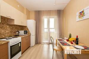 1-к квартира, посуточно, 40м2, 21/28 этаж