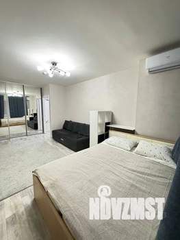 1-к квартира, посуточно, 40м2, 3/25 этаж