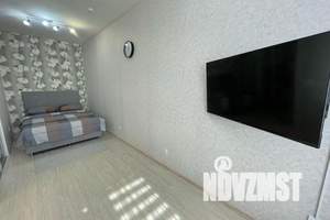 1-к квартира, посуточно, 35м2, 11/25 этаж