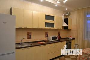 1-к квартира, посуточно, 42м2, 4/25 этаж