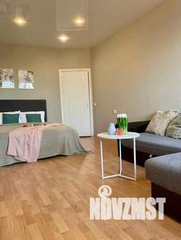 1-к квартира, посуточно, 42м2, 1/1 этаж