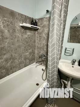 1-к квартира, посуточно, 35м2, 8/25 этаж