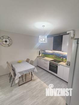 3-к квартира, вторичка, 63м2, 2/18 этаж