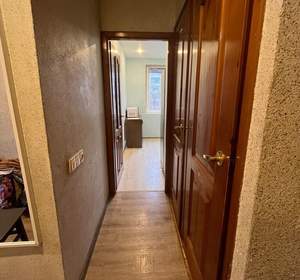 4-к квартира, вторичка, 61м2, 3/5 этаж