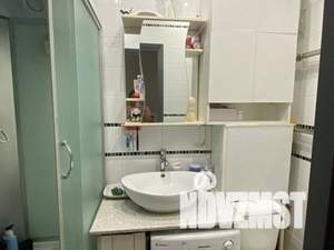 2-к квартира, вторичка, 52м2, 1/4 этаж