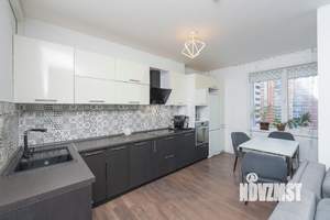 3-к квартира, вторичка, 63м2, 7/16 этаж
