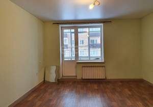 2-к квартира, вторичка, 76м2, 2/4 этаж