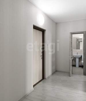 2-к квартира, вторичка, 54м2, 10/18 этаж