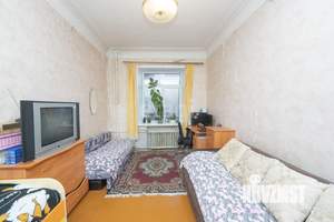 2-к квартира, вторичка, 60м2, 1/4 этаж