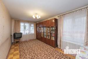 3-к квартира, вторичка, 61м2, 1/5 этаж