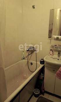 3-к квартира, вторичка, 52м2, 3/5 этаж