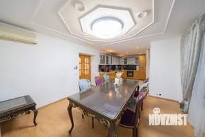 5-к квартира, вторичка, 211м2, 4/6 этаж