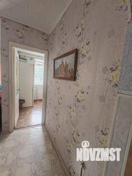 2-к квартира, вторичка, 44м2, 1/4 этаж