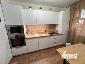 3-к квартира, вторичка, 72м2, 6/10 этаж