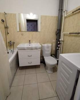 2-к квартира, вторичка, 65м2, 1/6 этаж