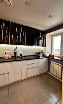 3-к квартира, вторичка, 60м2, 14/14 этаж