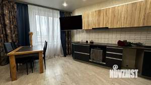 3-к квартира, вторичка, 68м2, 8/17 этаж