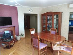 3-к квартира, вторичка, 127м2, 8/9 этаж