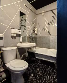 2-к квартира, вторичка, 57м2, 1/5 этаж