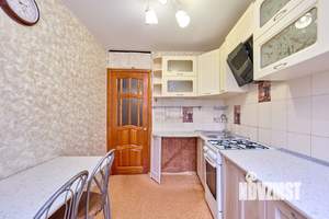 3-к квартира, вторичка, 60м2, 6/9 этаж