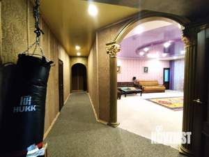 4-к квартира, вторичка, 174м2, 1/7 этаж