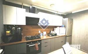 2-к квартира, вторичка, 53м2, 1/9 этаж