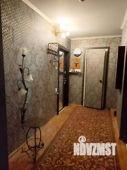 2-к квартира, вторичка, 52м2, 1/10 этаж