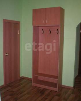 3-к квартира, вторичка, 74м2, 1/2 этаж