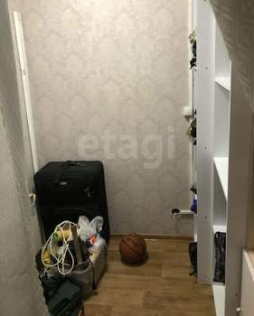 3-к квартира, вторичка, 63м2, 3/5 этаж