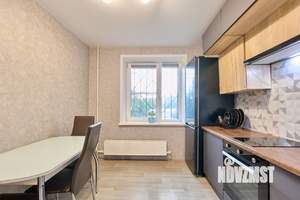 2-к квартира, вторичка, 53м2, 1/9 этаж