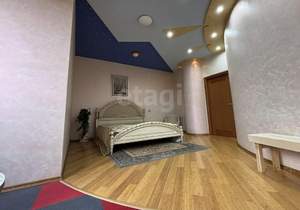 3-к квартира, вторичка, 124м2, 8/10 этаж