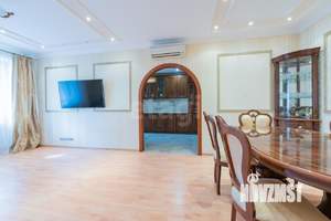 4-к квартира, вторичка, 141м2, 2/7 этаж