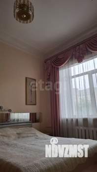 4-к квартира, вторичка, 100м2, 2/4 этаж