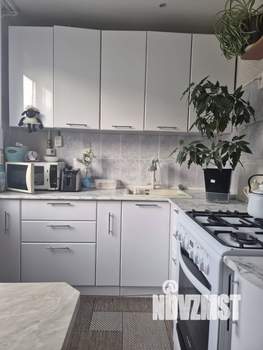 2-к квартира, вторичка, 37м2, 1/5 этаж