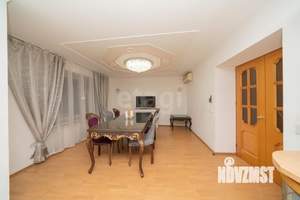 5-к квартира, вторичка, 211м2, 4/6 этаж