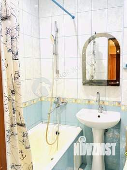 2-к квартира, вторичка, 63м2, 8/17 этаж