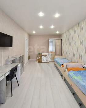 2-к квартира, вторичка, 65м2, 1/6 этаж