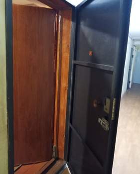 2-к квартира, вторичка, 23м2, 1/5 этаж