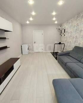 2-к квартира, вторичка, 65м2, 1/6 этаж