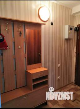 2-к квартира, вторичка, 44м2, 1/4 этаж