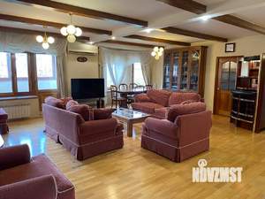 4-к квартира, вторичка, 154м2, 6/10 этаж
