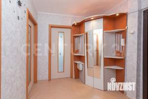 3-к квартира, вторичка, 62м2, 5/5 этаж