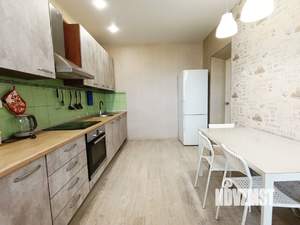 4-к квартира, вторичка, 120м2, 2/6 этаж